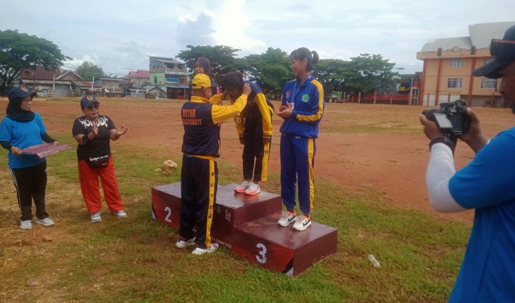 Cabor Atletik Buton Raih Satu Medali Emas Di Ajang Porprov XIV Sultra