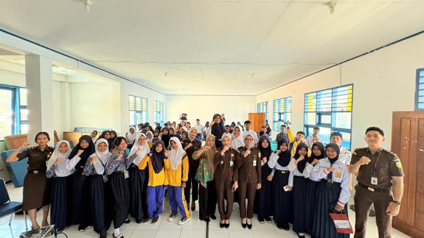 Kejari Buton Gelar Program JMS di SMPN 1 Buton