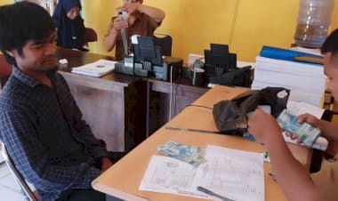Lembaga Kemasyarakatan Desa Warinta Diberi Insentif