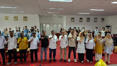 Sekda Buton Apresiasi OJK Sultra Gelar Edukasi Keuangan, Ingatkan Warga Waspadai Investasi Ilegal