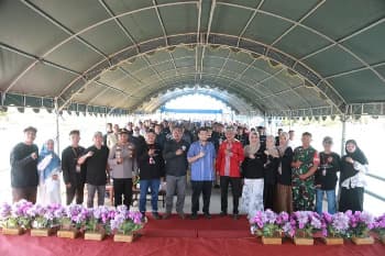 Festival Perahu Tradisional Menghidupkan Kembali Simbol Kejayaan Pesisir di Teluk Barangka