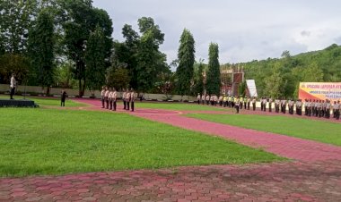 Gelar Upacara Kenaikan Pangkat dan Pengabdian, Ini Amanat Kapolres Buton