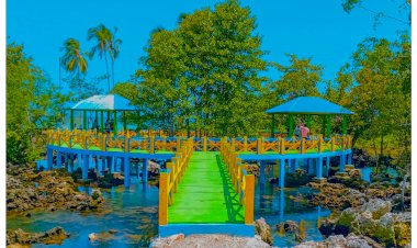 Jelajahi Pantai Lahonduru, 'Surga' Kecil di Ujung Selatan Buton