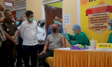 Kapolres Buton Jalani Vaksinasi Covid-19 Tahap Kedua