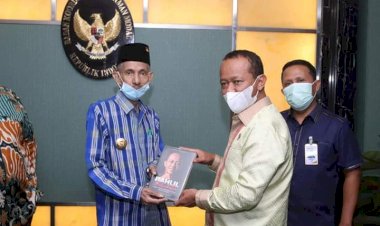 Tingkatkan Infrastruktur Daerah, Walikota Baubau Dampingi Ali Mazi Temui Sejumlah Kementerian