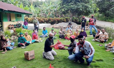 Konsolidasi Kader Ditingkat PAC dan Anak Ranting, Partai Gerindra Buton Bagikan Sembako di Kecamatan Lasalimu Selatan