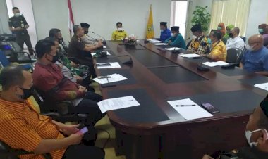 La Bakry Perintahkan para Camat Awasi Warga yang Baru Datang dari Luar Daerah