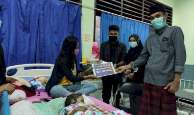 Nur Hafizah Terima Bantuan dari Hasil Galang Dana Aliansi Pemuda Buton