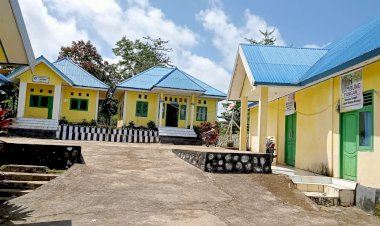 Pemdes Lapodi Bersih-bersih Lingkungan Sambut HUT RI ke 76,