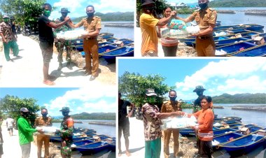 Pemdes Wasuamba Serahkan Bantuan Perahu Fiber dan Alat Tangkap Ikan kepada Kelompok Nelayan