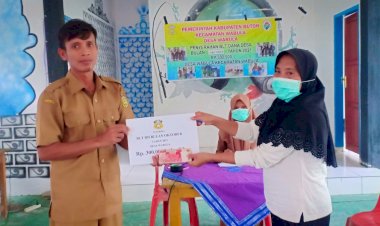 46 KK Warga Desa Wabula Terima BLT DD Periode Oktober