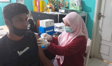 Dukung Program Pemerintah, Pemdes Kondowa Kembali Gelar Vaksinasi Massal