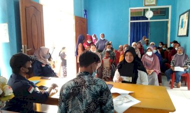 BLT Subsidi BBM Tersalurkan di Desa Kondowa